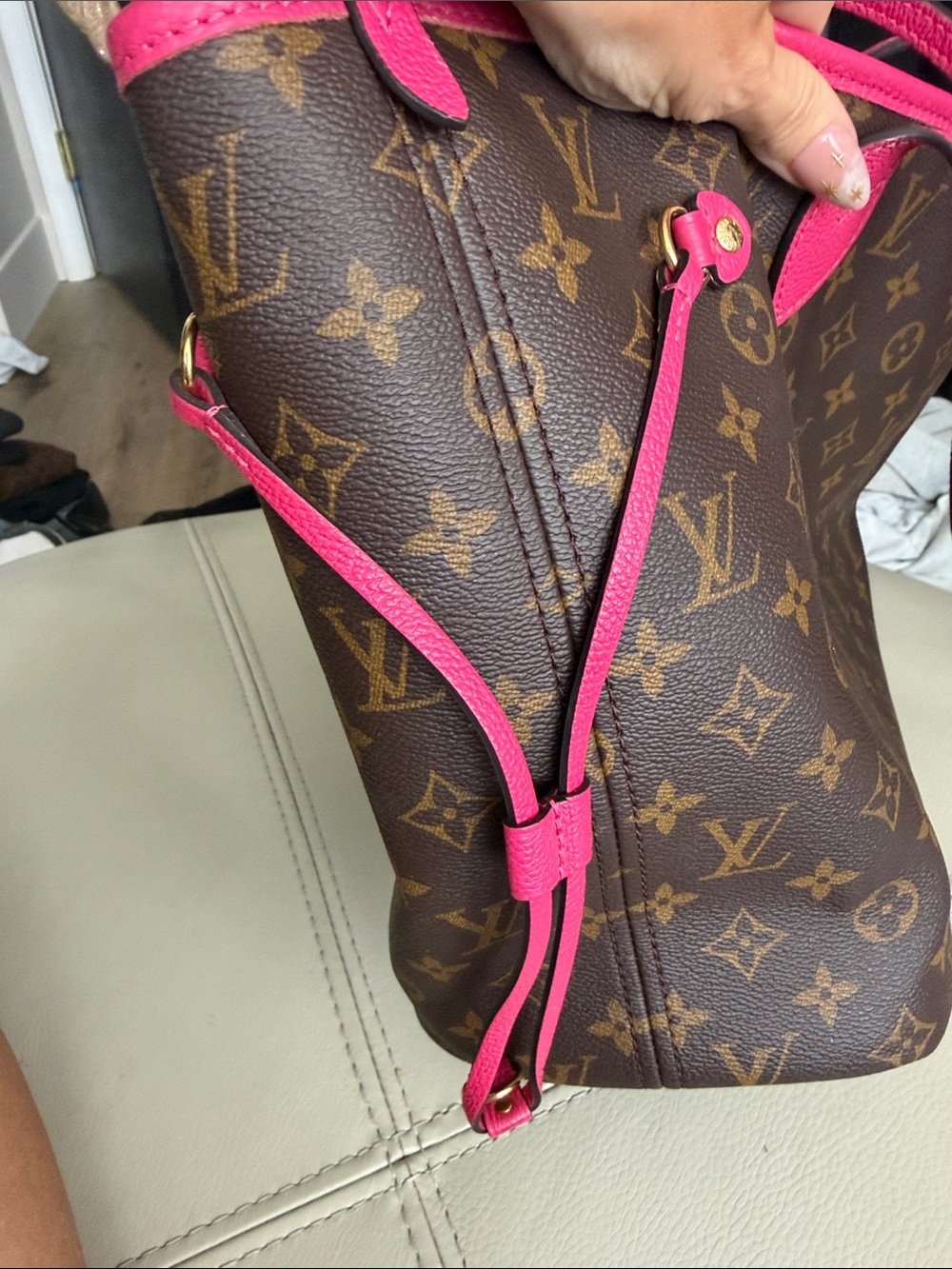 Louis Vuitton Monogram Canvas Tote with Hot Pink Trim - Picture 11 of 12
